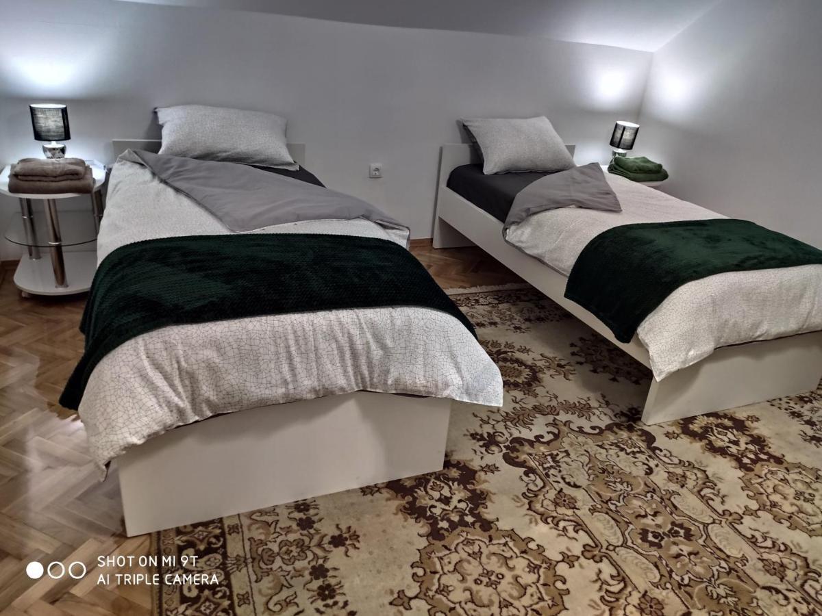 Ferienwohnung Kaya 2 Ðakovo Exterior foto